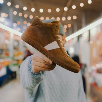 Botas Iconic High Brown